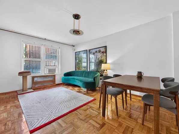 715 Ocean Parkway image 1 of 11