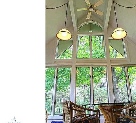 5th image of 360 Winterberry Ln