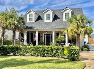 38 Orchard Rd, Saint Simons Island, GA 31522