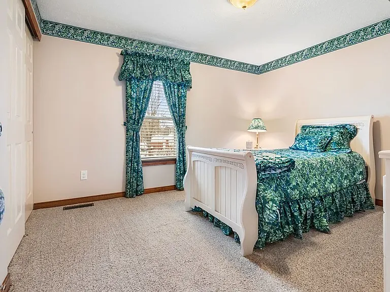 5909 Royal Hill Cir NE — Photo 15