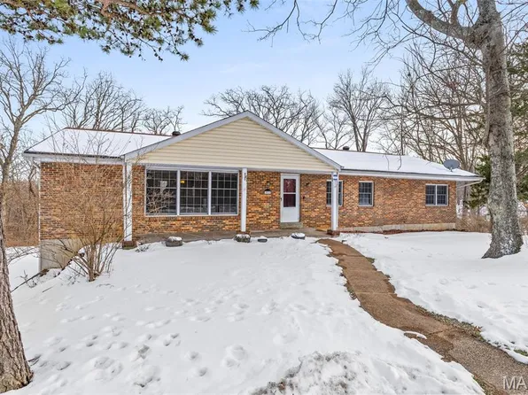 2028 Fawn Dr, Arnold, MO 63010