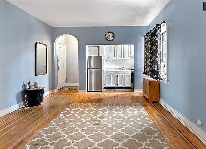 1st image of 590 E 3rd St APT 4M