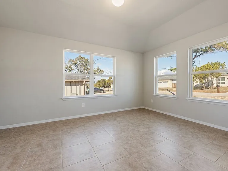 4302 Lindberg Ln — Photo 1