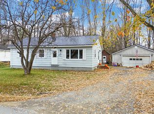 18 Sebasticook Dr, Clinton, ME 04927