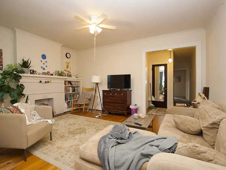 312 Lee St #2 — Photo 10