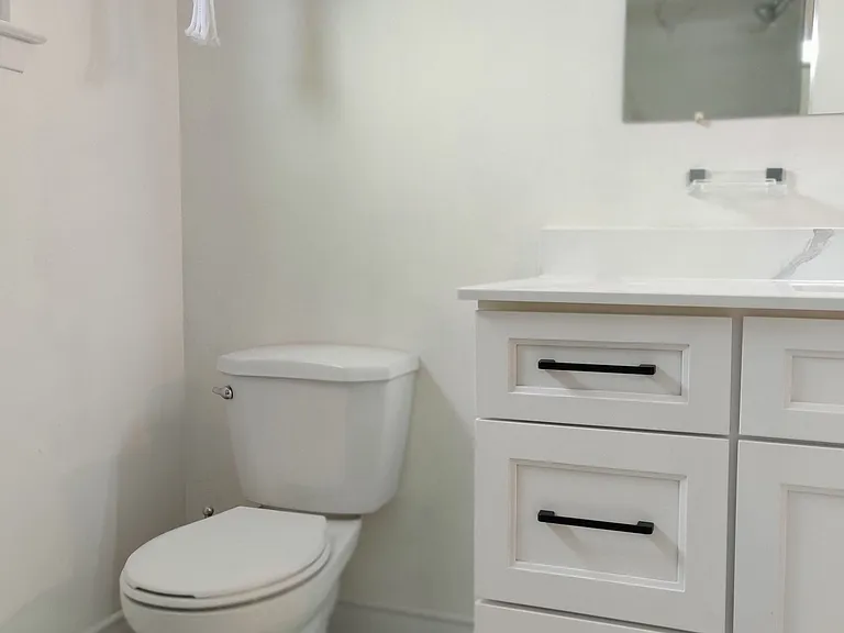 9 Lisburn Cres #UPPER — Photo 16