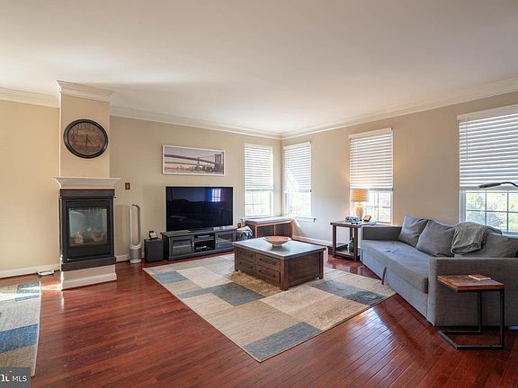 2nd image of 2500 Terrace Dr