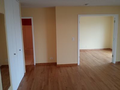 3rd image of 1212 N La Salle St #484