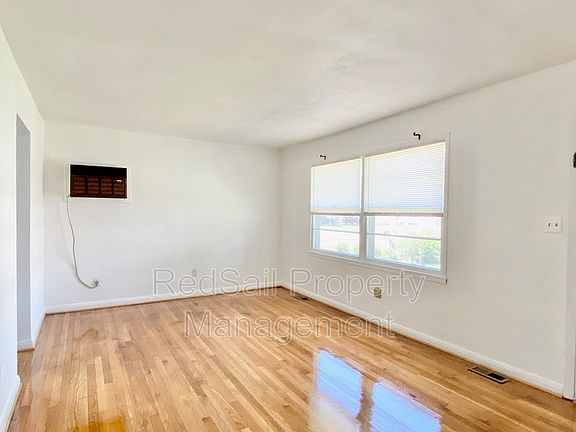 3rd image of 3305 Candlewood Dr