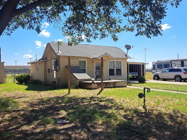 303 S Avenue C, Haskell, TX 79521
