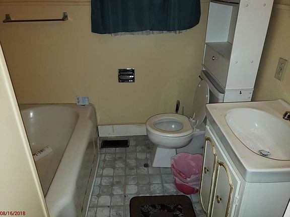 3rd image of 1808 Brooklane Dr