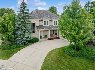 932 Edgebrook Ln, Northbrook, IL 60062