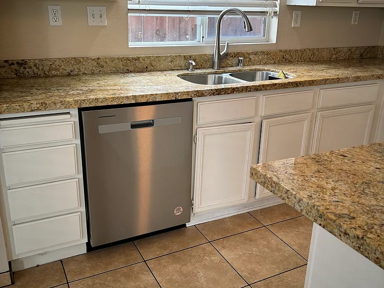 26249 Douglass Union Ln — Photo 13
