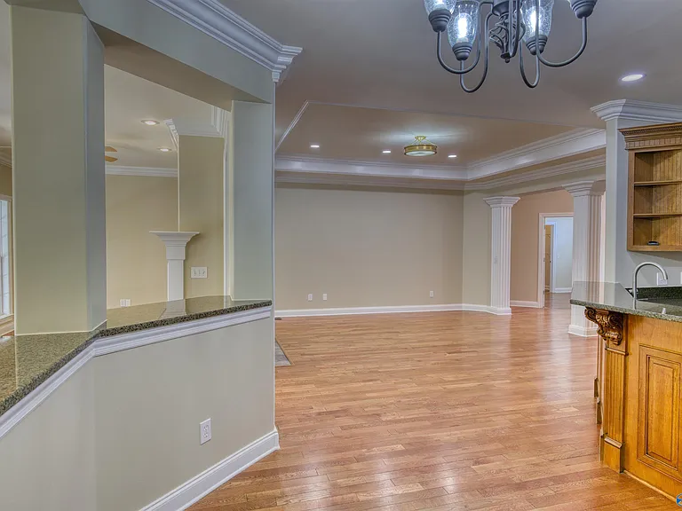 105 Brac Cir SW — Photo 8