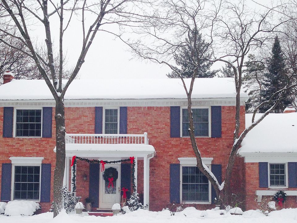 1st image of 28615 Oak Point Dr