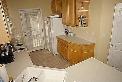 1503 Haymarket St — Photo 6