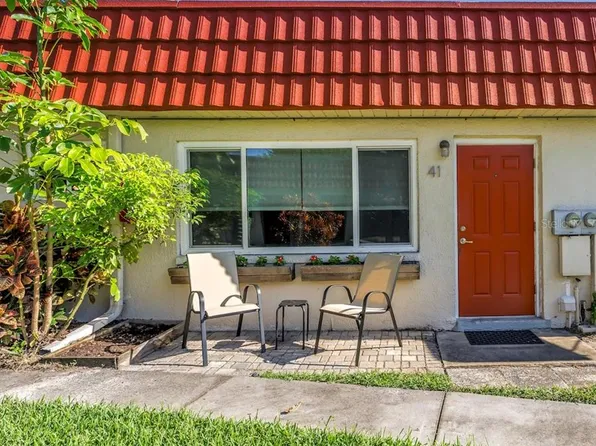 5870 38th Ave N APT 41, Saint Petersburg, FL 33710