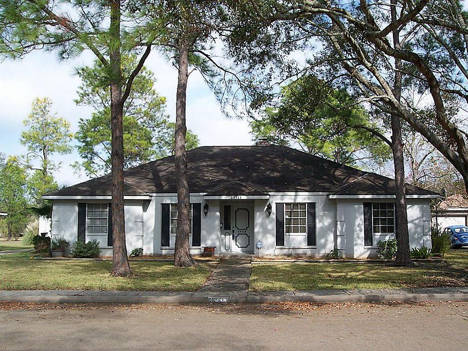 1st image of 15715 Diana Ln