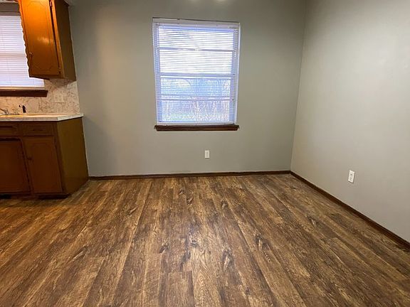 4th image of 1308 E Cypress Ave