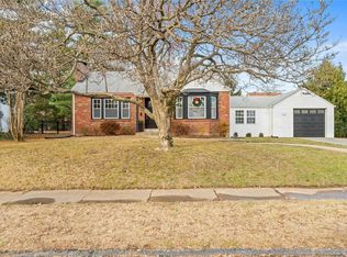 139 W Rose Hill Ave, Saint Louis, MO 63122