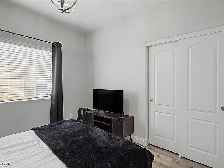 8136 Memory Lake Ave — Photo 33