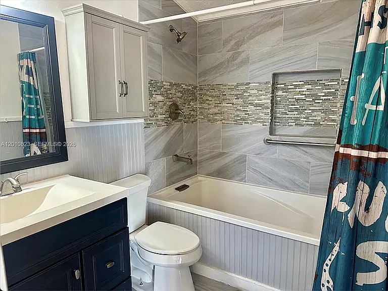 813 Hawksbill Ln — Photo 9