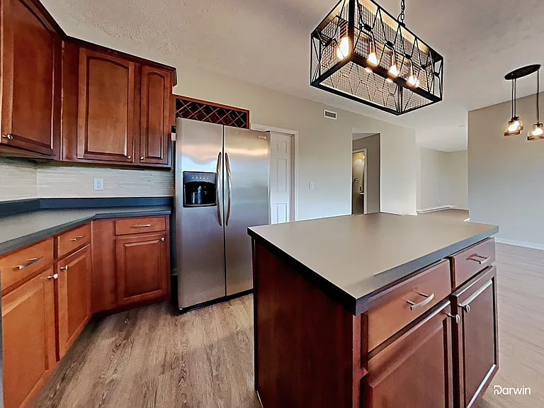 822 Harvest Lake Dr — Photo 2