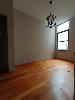 Rented by City Vista Inc | media 7