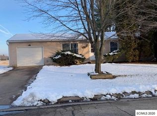 1007 Battles Dr, Maquoketa, IA 52060