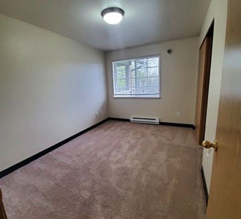 1st image of 815 101st St E #4-203
