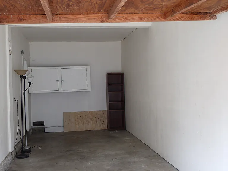 1323 W Palmyra Ave #B — Photo 8