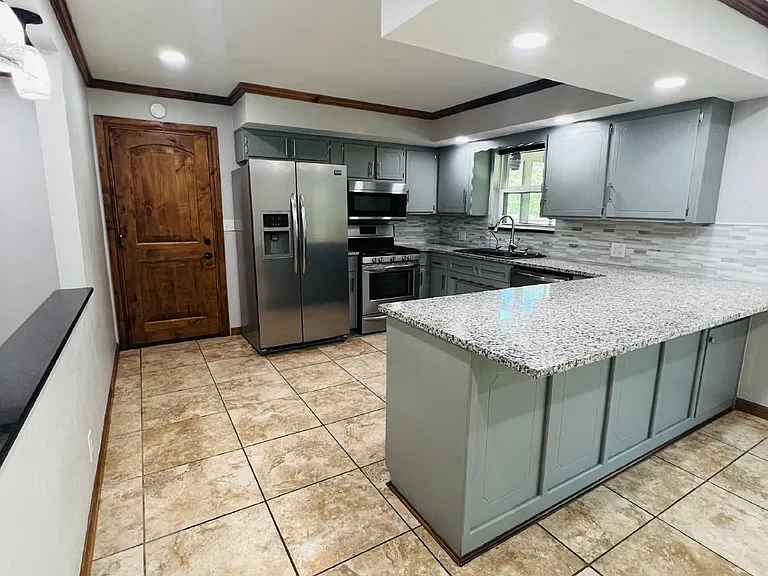 3615 N Grant St — Photo 5