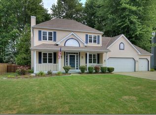 26934 Glenside Ct, Olmsted Township, OH 44138