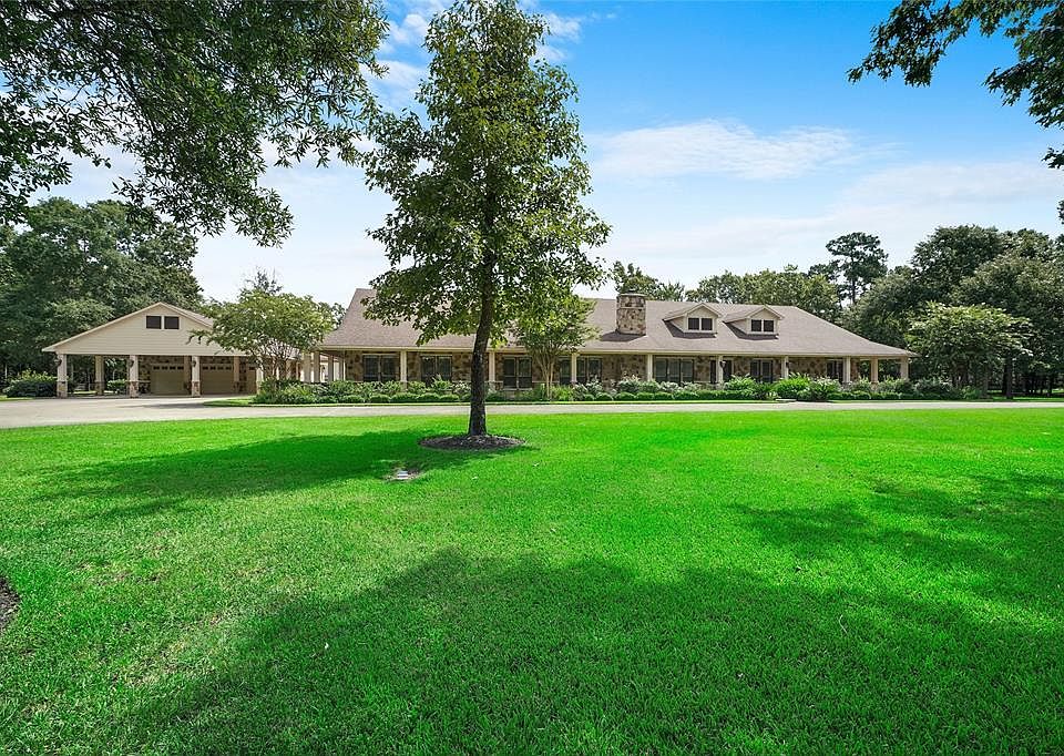 1st image of 251 Lago Trace Dr