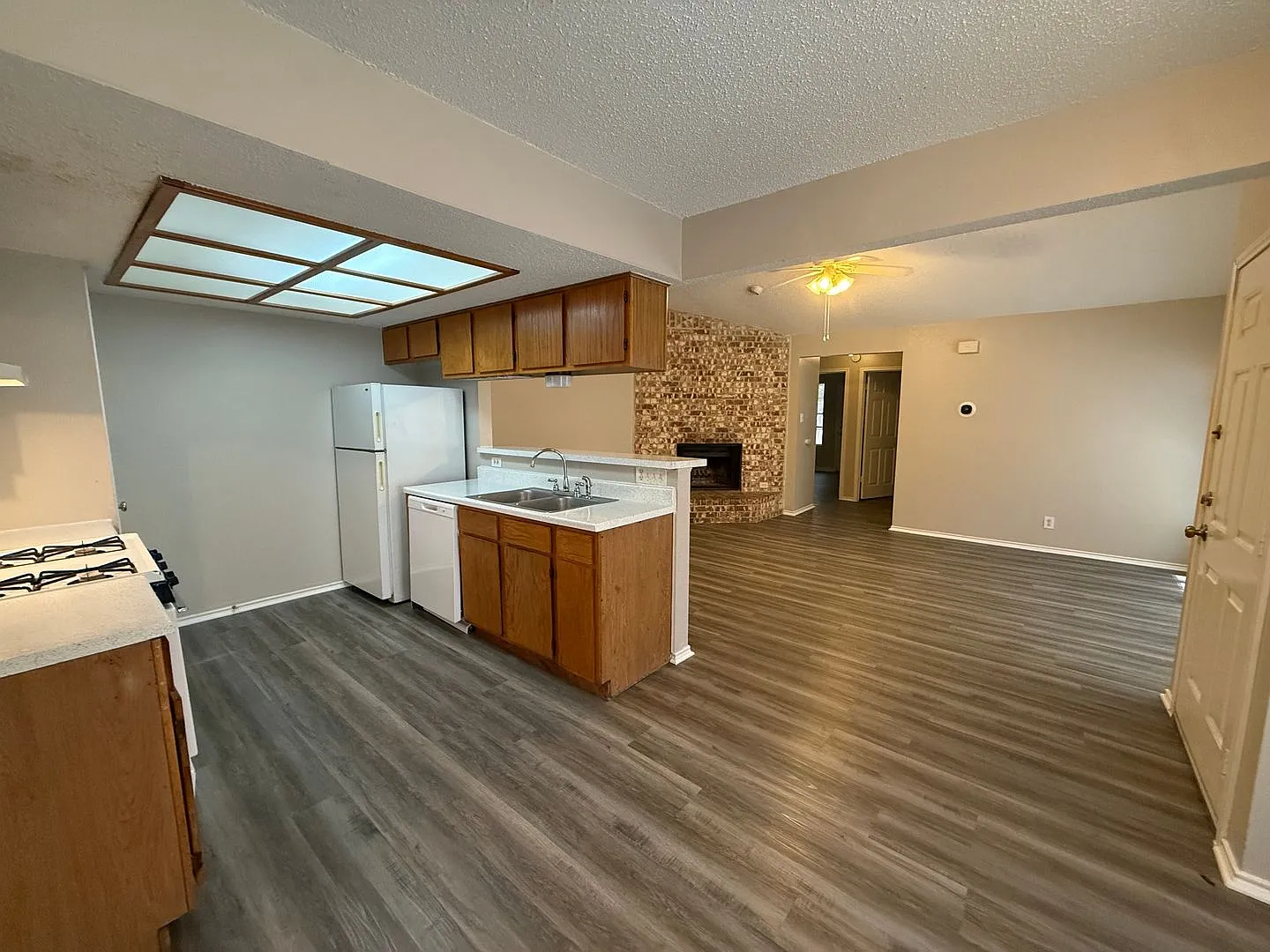 9313 Kempler Dr — Photo 3