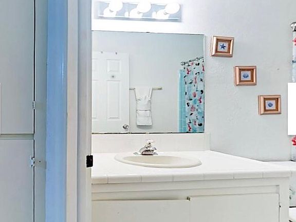 2nd image of 128 E Oleander St #1
