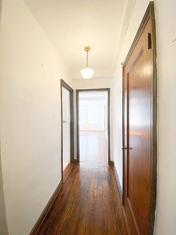 410 West 24th Street — Photo 2