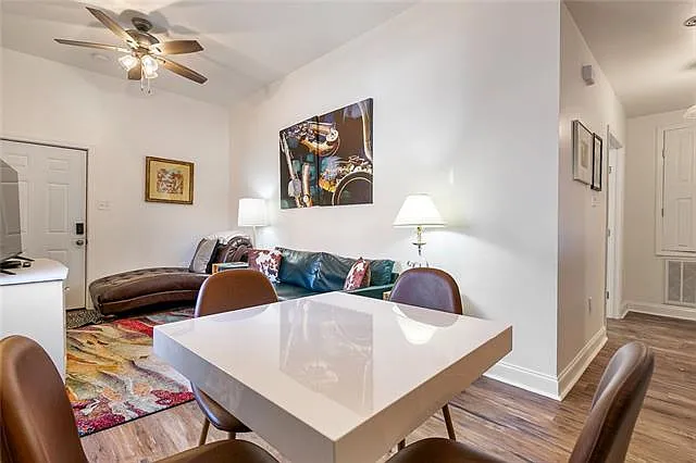 1244 Clouet St — Photo 4