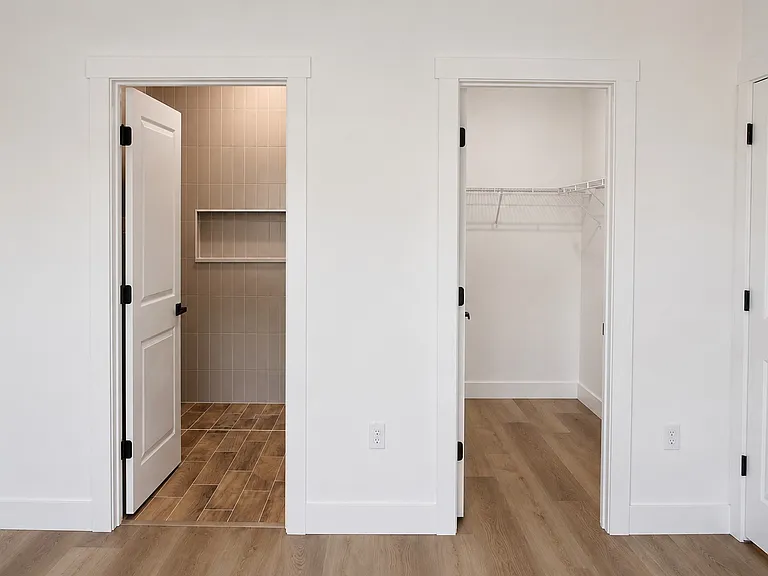 820 26th Ave E #102 — Photo 8