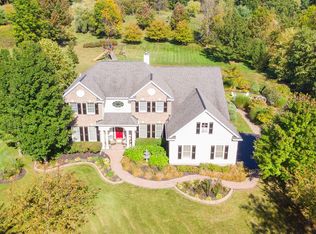 55 Indian Pipe Dr, Wynantskill, NY 12198