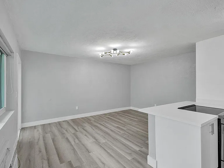 9200 East Bay Harbor Drive — Photo 10