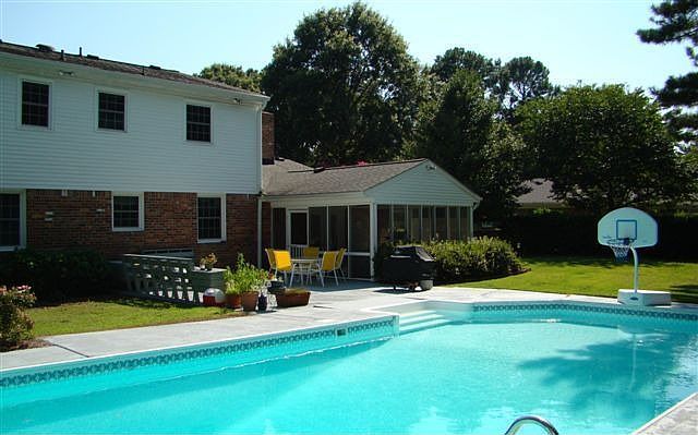 Pool, Patio & Screen Porch