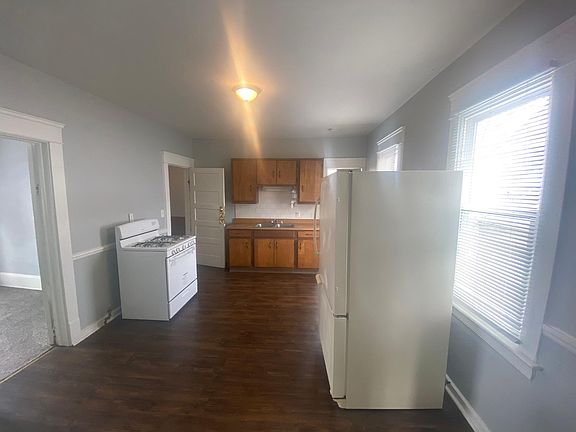 3rd image of 6613 Gertrude Ave #Up