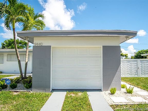 5th image of 9440 Haitian Dr