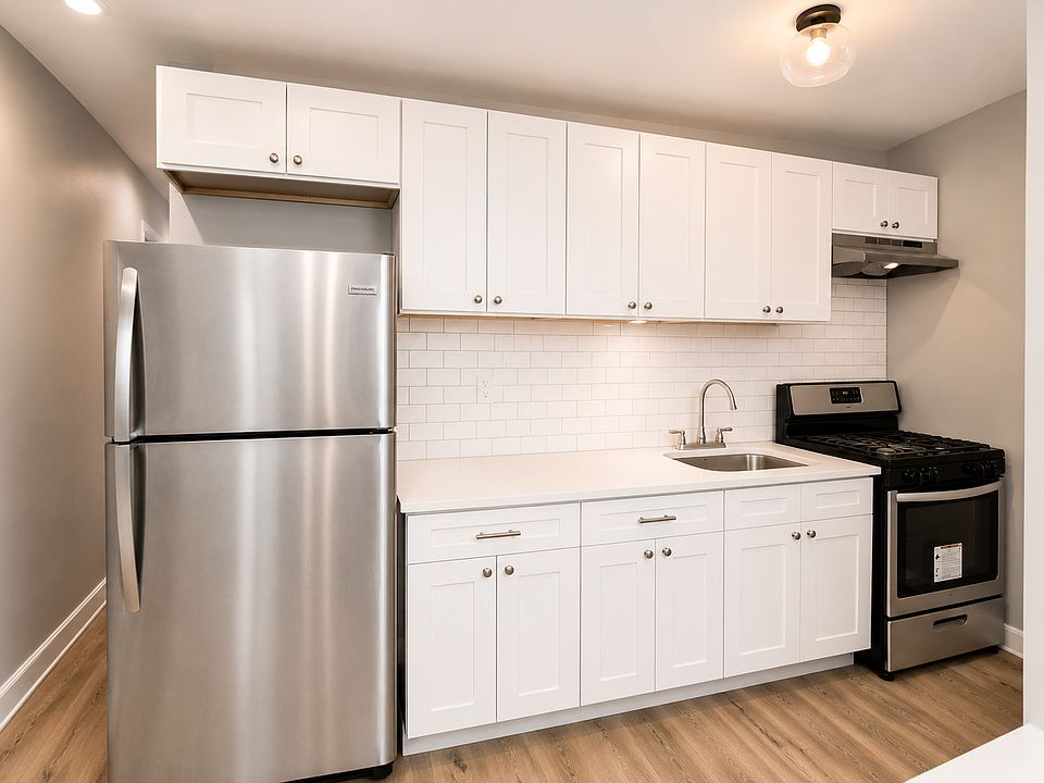 1st image of 139 N 11th St #1R