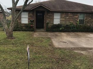12225 11th St, Santa Fe, TX 77510