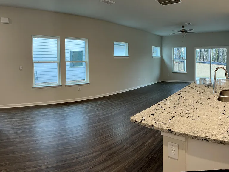 334 Wells Cir — Photo 20