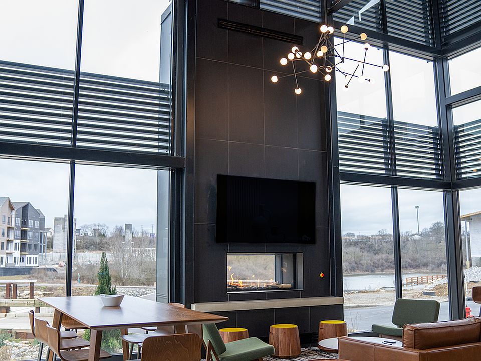 Clubhouse Fire place and TV