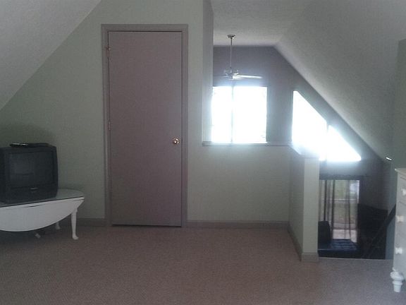 3rd image of 108 Winesap Dr