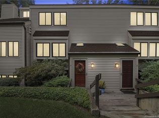 14 Bristol Path #14, Brookfield, CT 06804